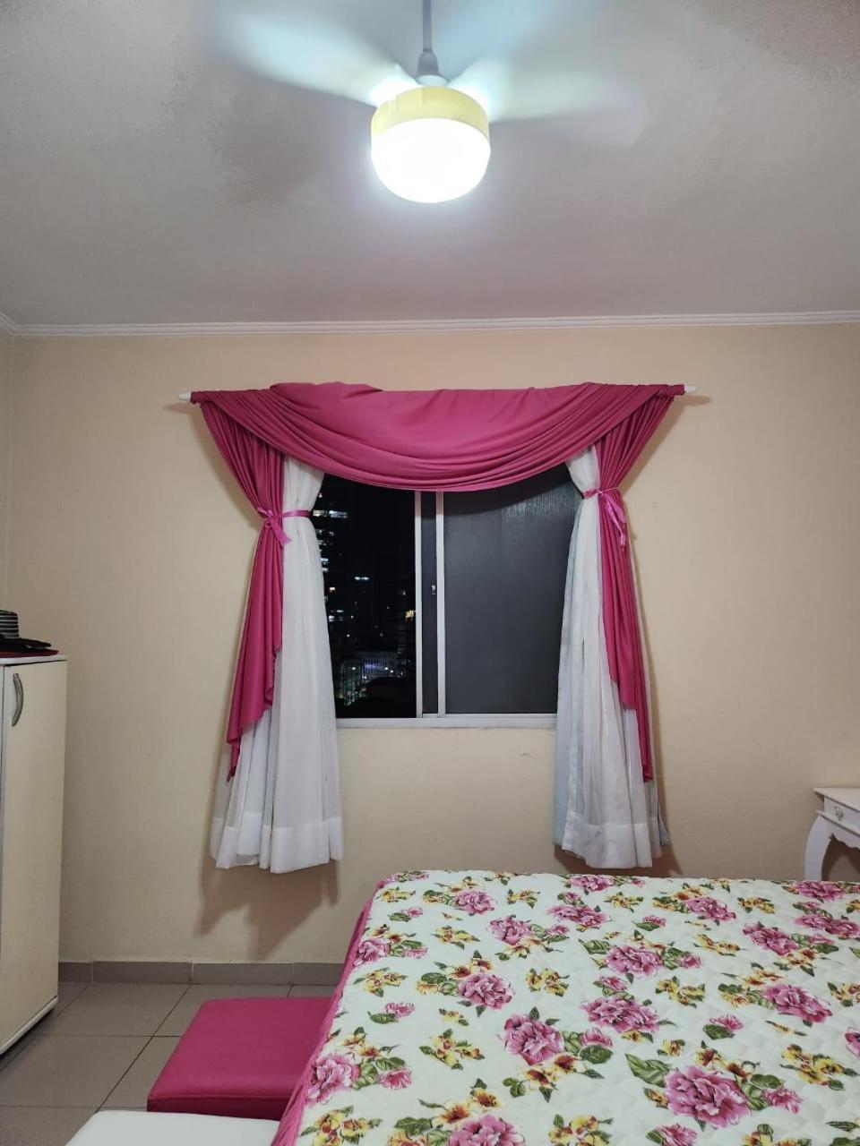 Linda Kit 50 Mts Do Mar Apartment *